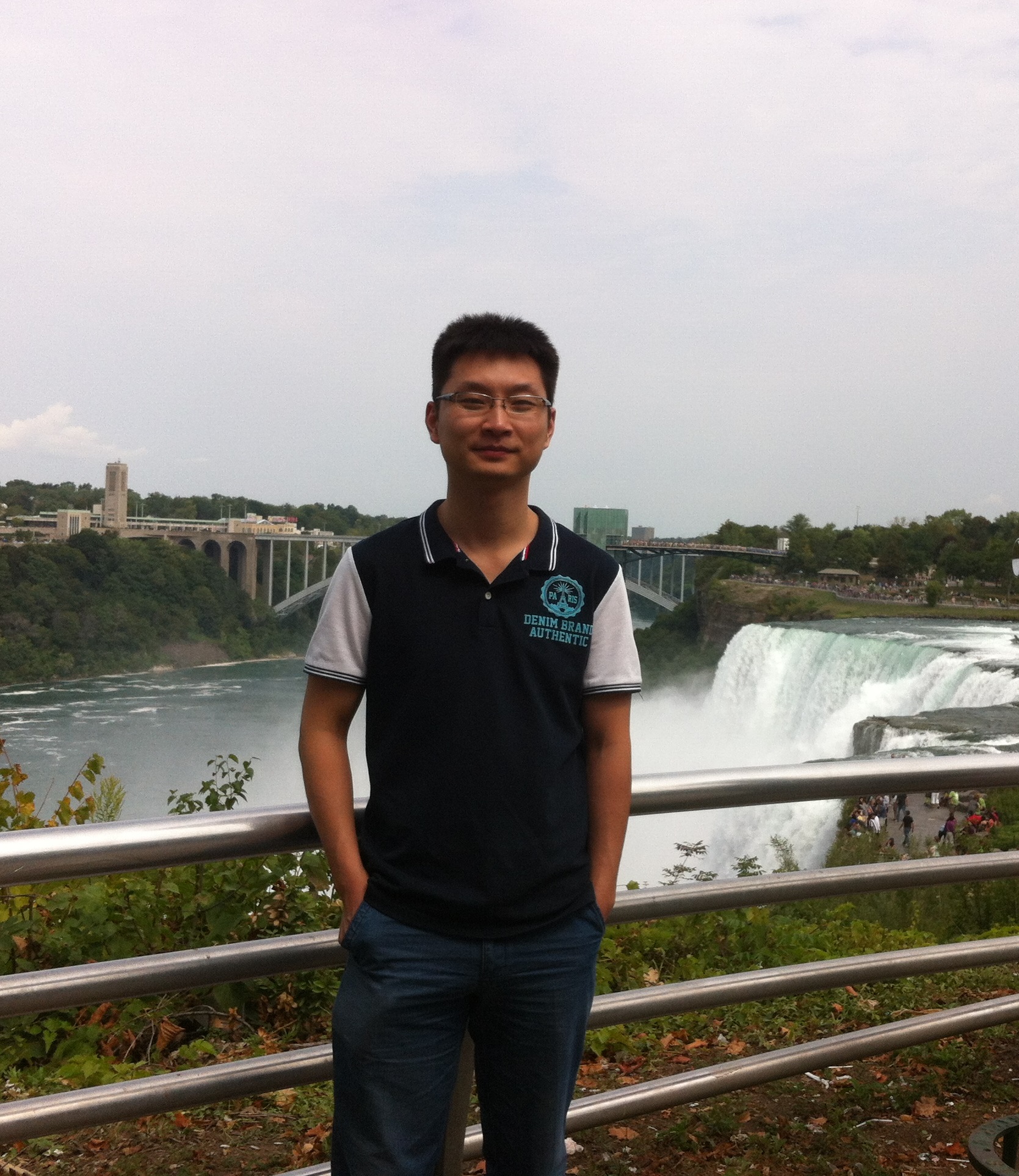 MILAN.COM创新论坛第一千四百五十九讲：Ultra-cold gases---A “hot” dish of the “coldest” matter in physics