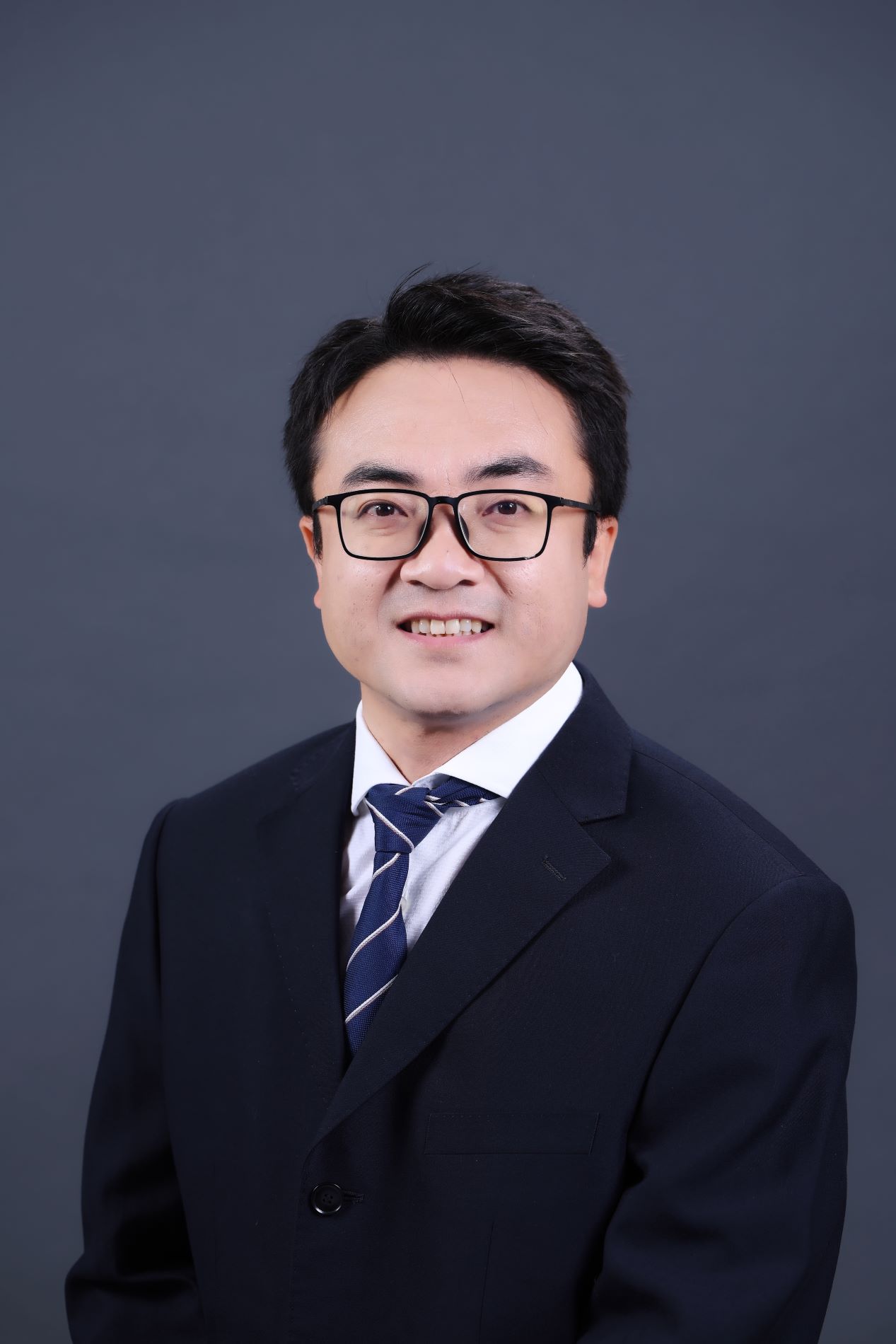 MILAN.COM创新论坛第一千九百零一讲：Deep learning method for very high dimensional parabolic PDEs and HJB equations 