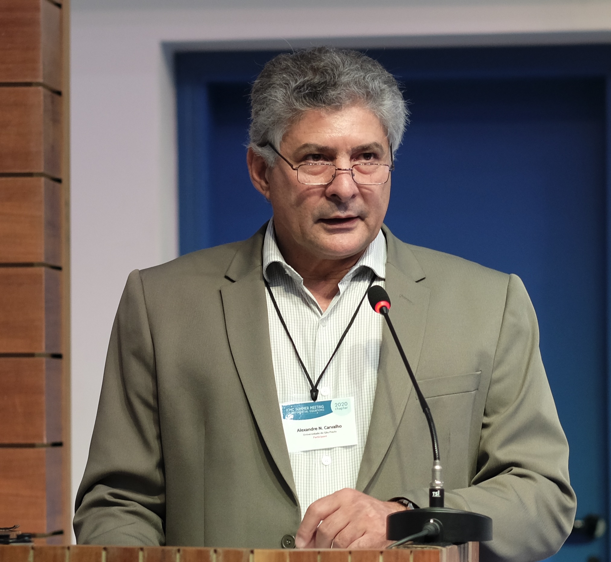 MILAN.COM创新论坛第一千九百六十五讲：Gradient Structure of Cascade Systems under Non-Autonomous Perturbations