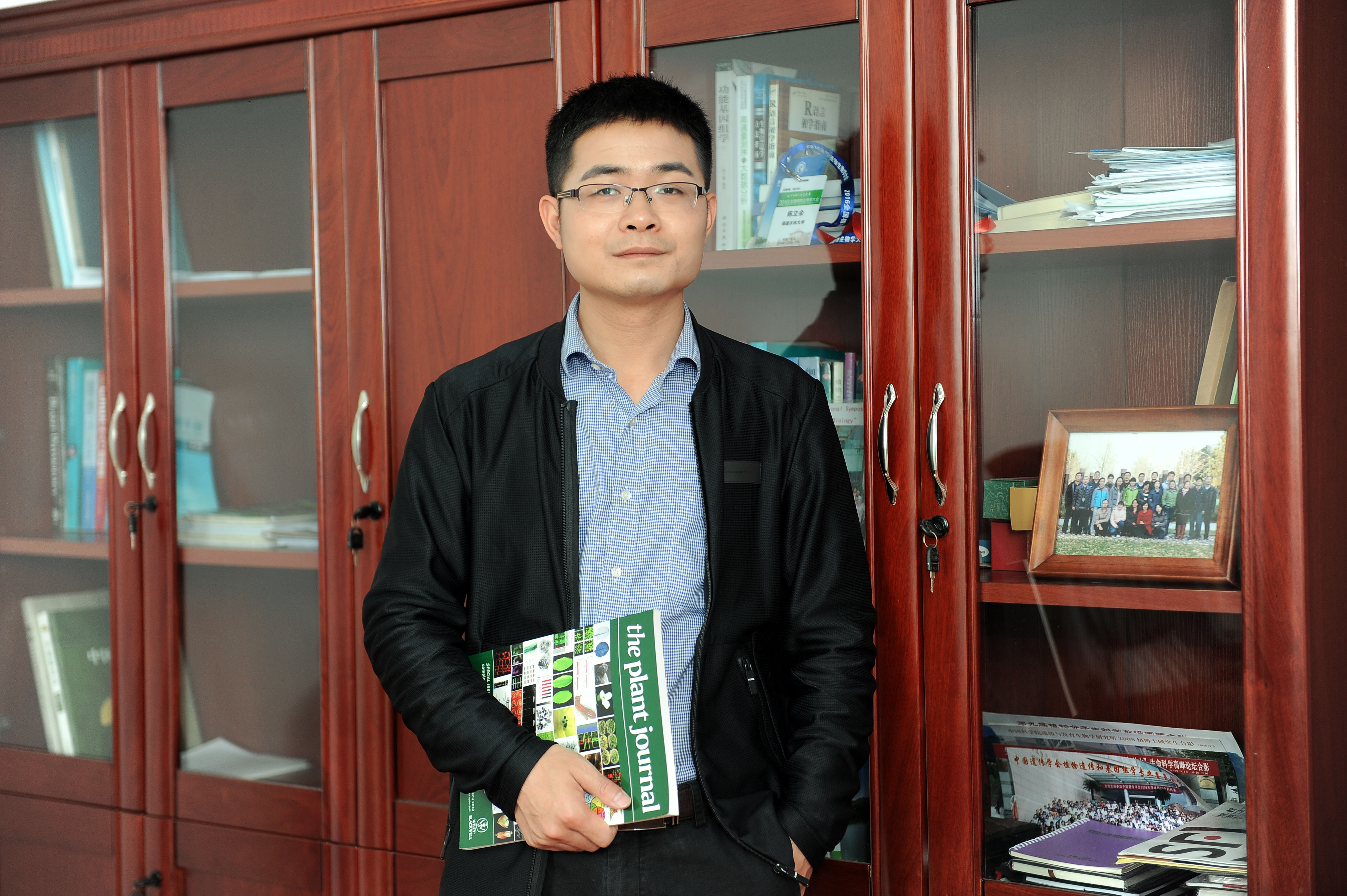 MILAN.COM创新论坛第一千四百二十七讲：探索植物生殖与驯化的秘密—从模式植物到水果作物